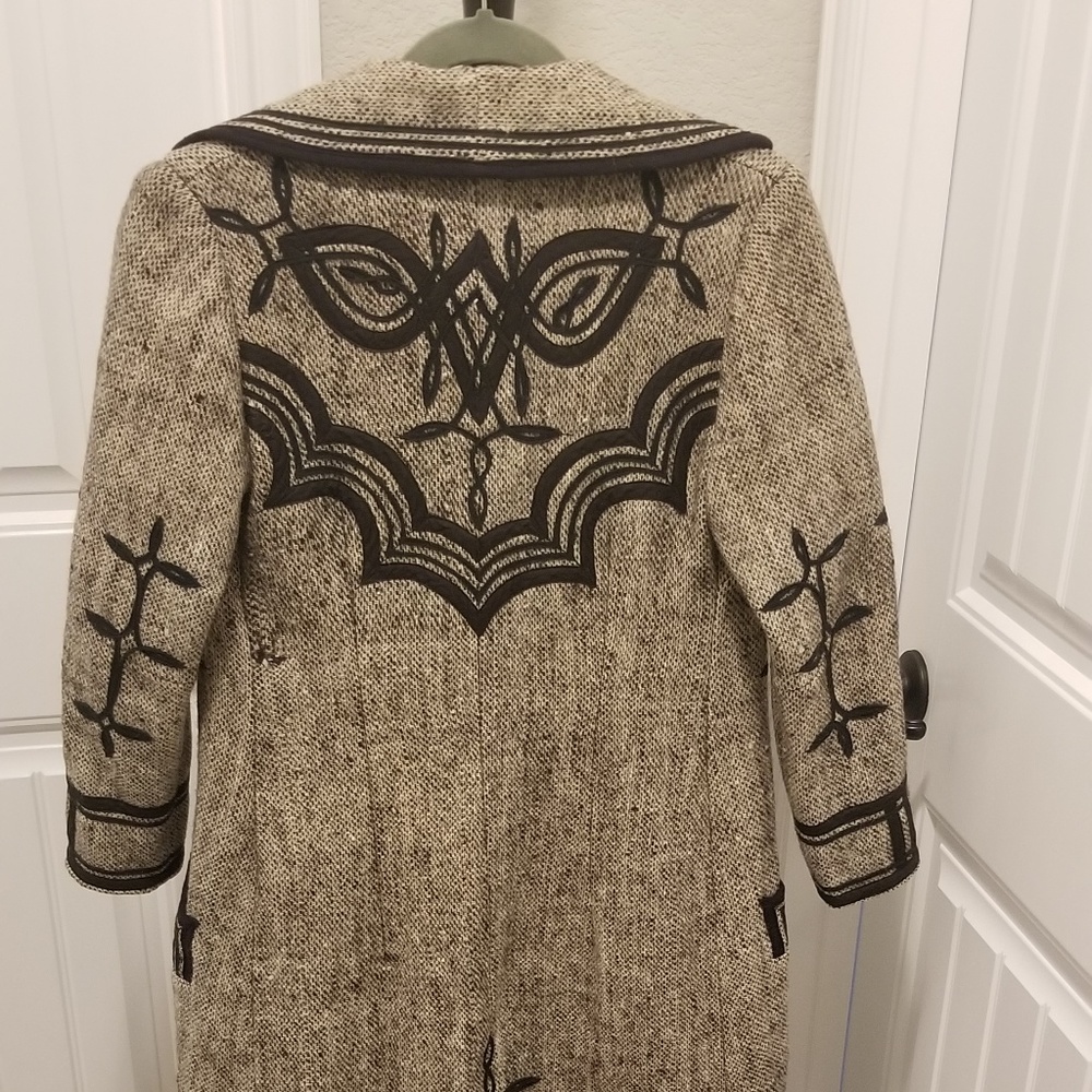 Embroidered trench jacket - Picture 3 of 4